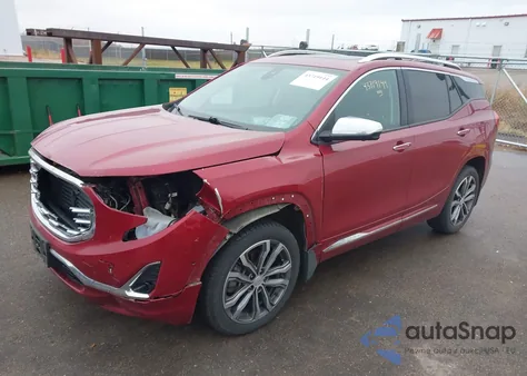 2019 GMC Terrain Denali z USA, uszkodzony, nr VIN 3GKALXEX9KL102353